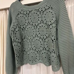 Chic Crochet Women's Sweater in Sage Green